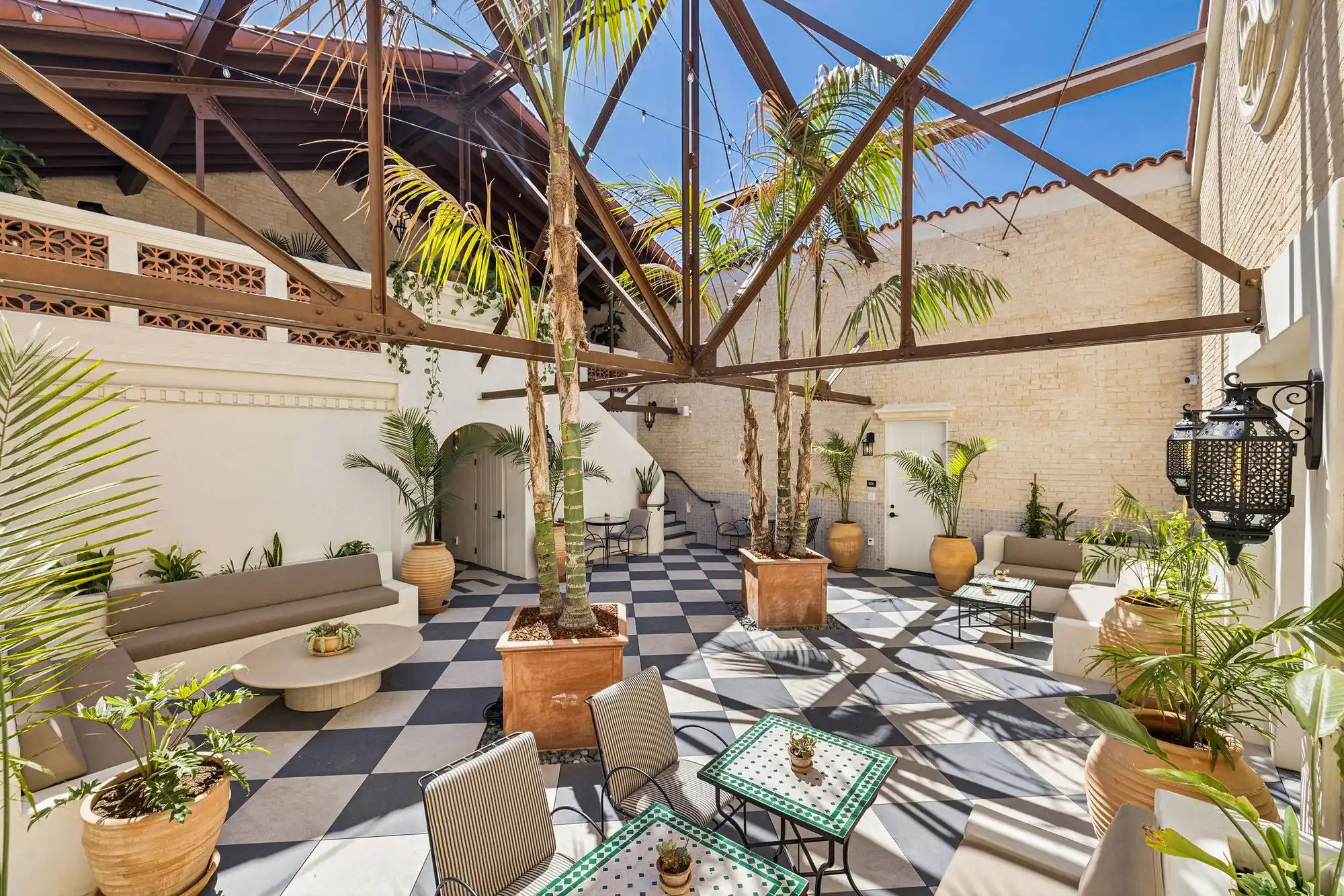 What a hotel with no front desk is actually like.